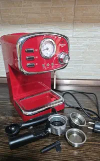 قهوه ساز مباشی قرمز
