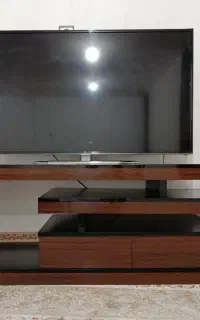 میز تیوی