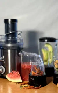 آبمیوه گیری 4کاره یورولوکس2768 تست24ساعته گارانتی
