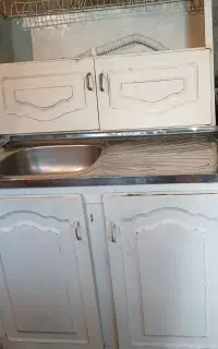 ظرف شویی و آب چکان