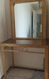 کنسول و آینه