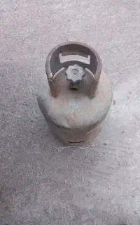 کپسول بزرگ گاز بوتانآقای چرخنده