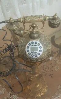 تلفن برنجی