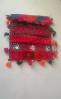 یک خورجین.و یک سفره سنتی هردو دست باف