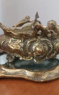 تعدادی وسایل برنز