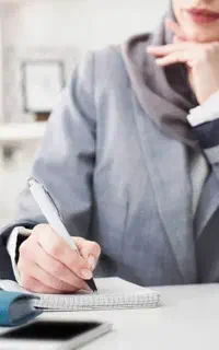 استخدام کارمند خانم در شرکت کارگزاری