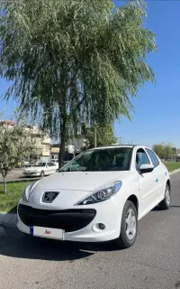 پژو ۲۰۷ سقف شیشه ای سفید خشک برج روز