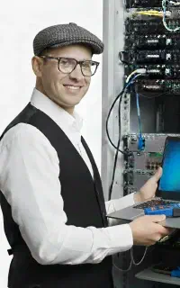 تعمیرانواع کامپیوتروشبکه(با۲۰سال سابقه)درمحل شما