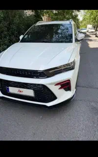 راننده با ماشین kmcA5ماشین صفر