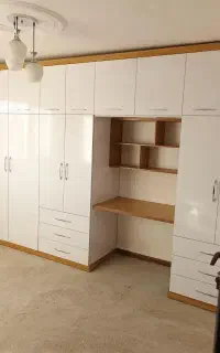 کابینت‌کمددیواری جاکفشی اجرا چمن mdf