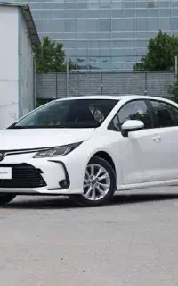 تویوتا ۲۰۲۴ لوین ۱۸۰۰هیبرید بنزینی