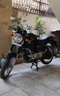 پالس۱۸۰ مدل۸۶ آپاچی ۱۸۰ مدل۸۹