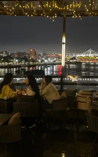 کافه رستوران بام برگزاری مراسم