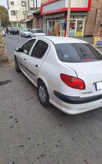 اس دی وی ۸