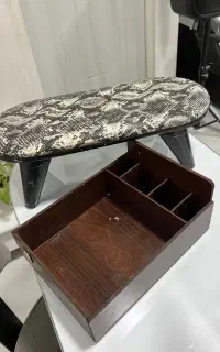 زیر دستی و باکس ناخنکار