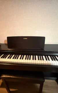 پیانو دیجیتال یاماها Yamaha YDP-143 بسیار تمیز