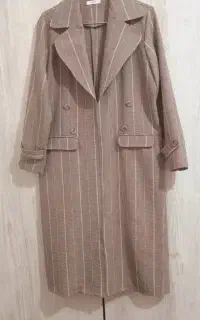 چند تا لباس و کفش زنانه و بچگانه