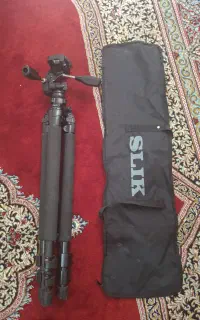 پایه حرفه ای دوربین و موبایل slik 700dx pro