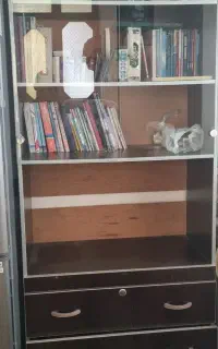 کتابخانه با ۳ کشو