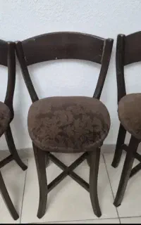 ۳عدد صندلی باهم به فروش می رسد.