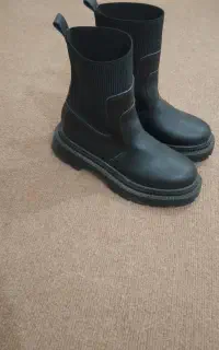 نیم بوت