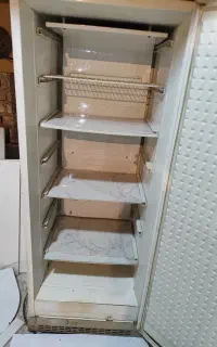 فریزر پارس تمیز سالم و بدون مشکل