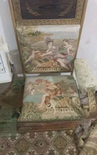 صندلی خیاطی با تلفن یا هر چیزی