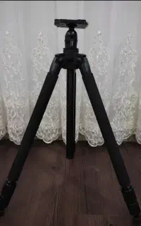 سه پایه عکاسی فیبرکربنی Velbon