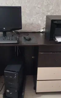 میز کامپیوتر سه کشوئه