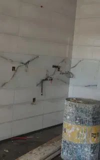 استا کاشی سرامیک کار نما ساده هم انجام میدم