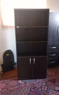 کمد و کتابخانه