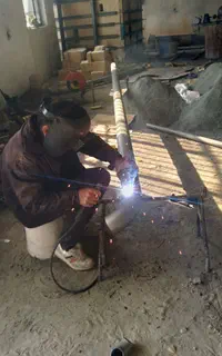 لوله کشی گاز خانگی وتجاری و خورده کاری .