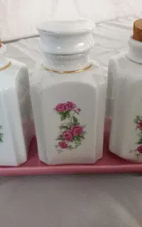 ظروف دکوری و آشپزخانه