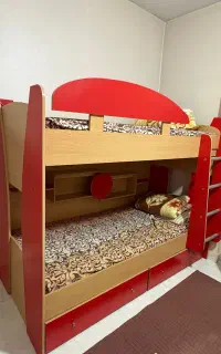 تخت دوطبقه چوبی