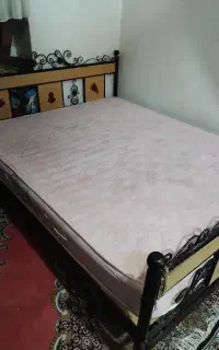 تخت دونفره