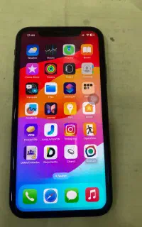 iPhone XR 128 دوسیم باز نشده در حد نو