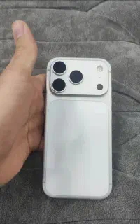 ایفون ۱۷پرو سیلور ۲۵۶ LLa