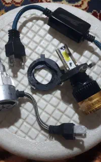 چراغ هدلایت ماشین