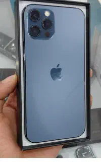 آیفون 12پرو درحد آک
