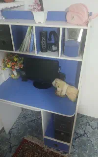 میز کامپیوتر و تحریر
