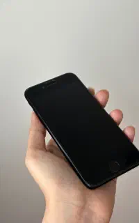 آیفون SE2020 128 تمیز