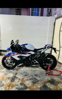 موتور بی ام و ۱۰۰۰RR