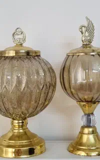 دکور پایه‌دار