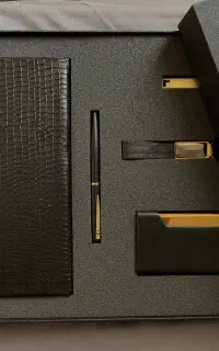 ست چرم مناسب هدیه برای افراد خاص