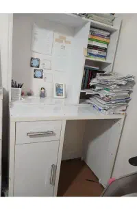 میز و کتابخانه هر دوسالم جنس درجه یک