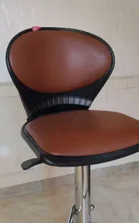 صندلی چرخشی ارایشگاهی یا اپنی