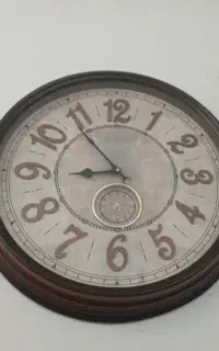 ساعت نو نو هستش