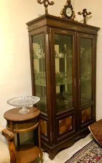 ویترین چوبی