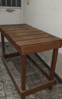 میز و نیمکت