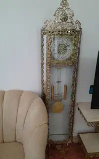 ساعت ایستاده برنزی
